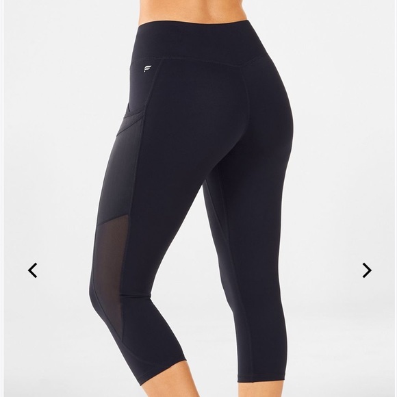 Trinity Mid-Rise Pocket Crop - Picture 1 of 3